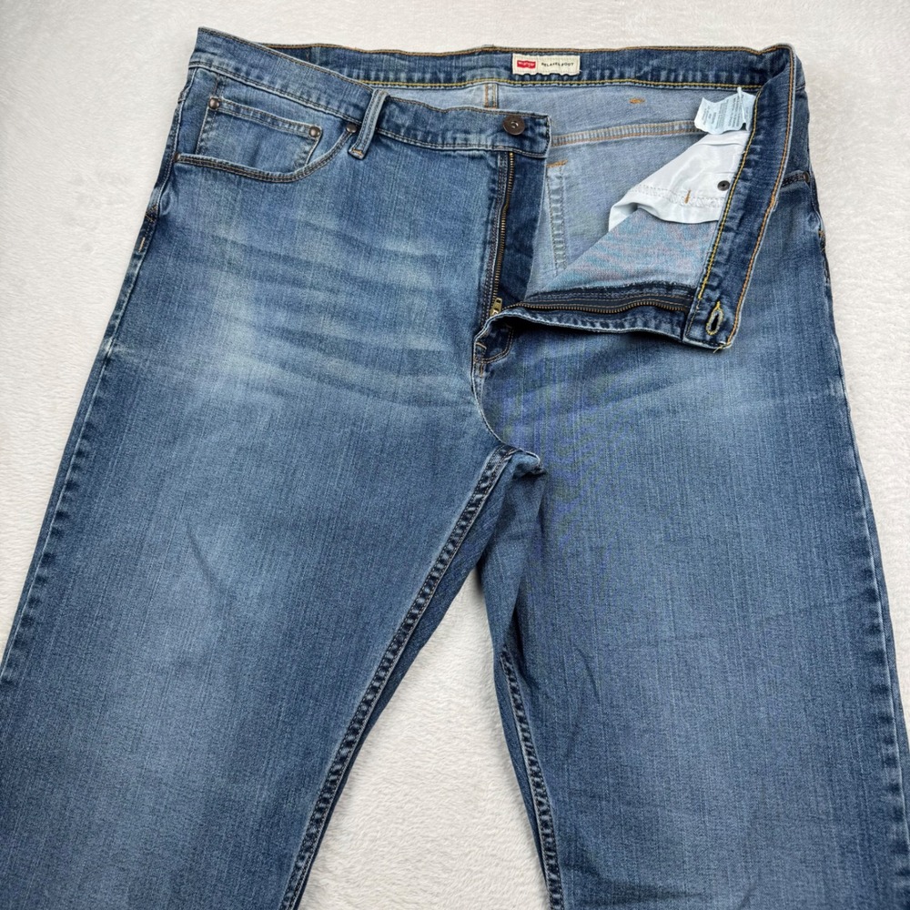 Wrangler Relaxed Boot Jeans Mens 40x32 Blue Medium Wash Stretch 98RBWFV